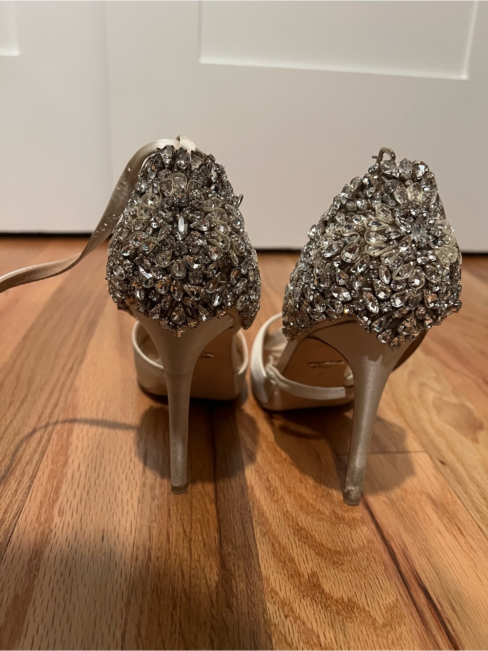 Badgley Mischka heels - Picture 2 of 4